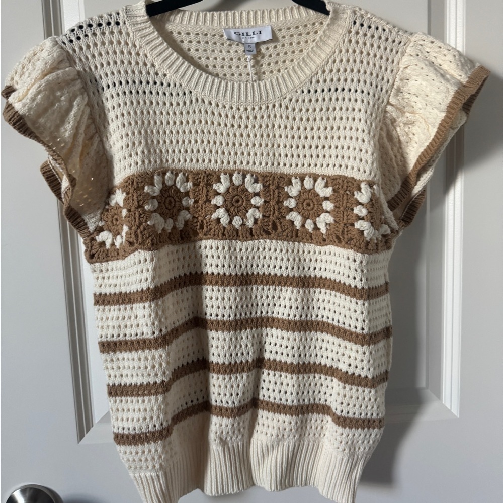 NWT Gilli Cream Knit Summer Sweater Size Small - Picture 1 of 4
